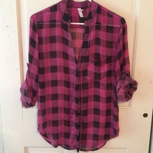 Button up v neck sheer flannel size xs